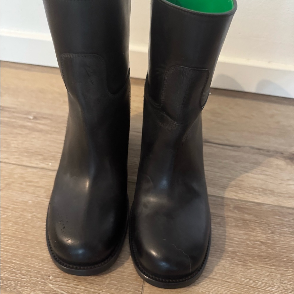 Bottega Veneta Black Leather Boots
